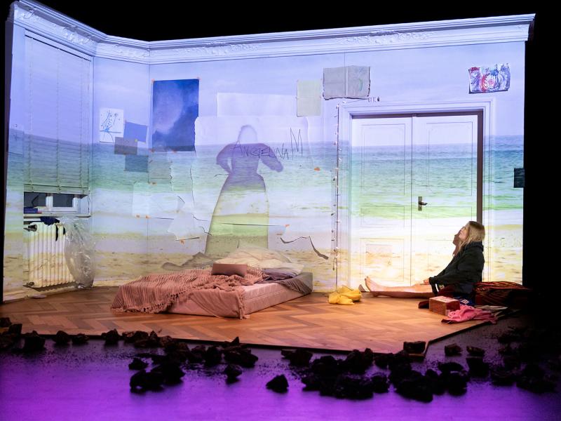 Out There / Sinje Hasheider