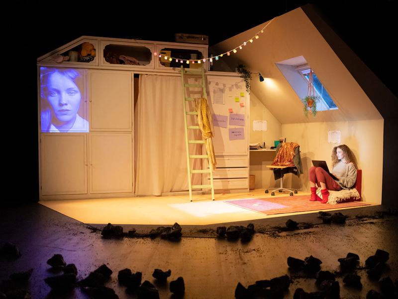 Out There / Sinje Hasheider