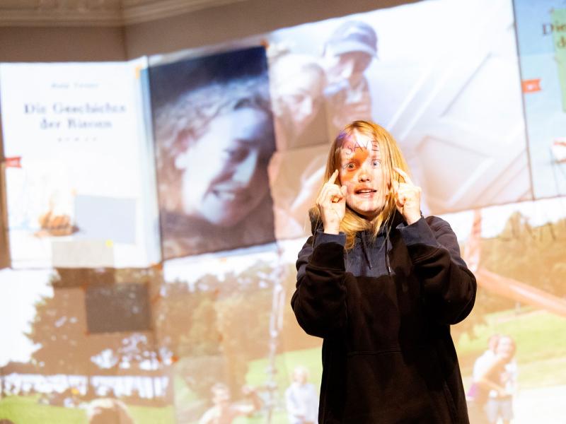 Out There / Sinje Hasheider