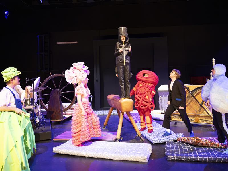 Nimmerland / Sinje Hasheider 