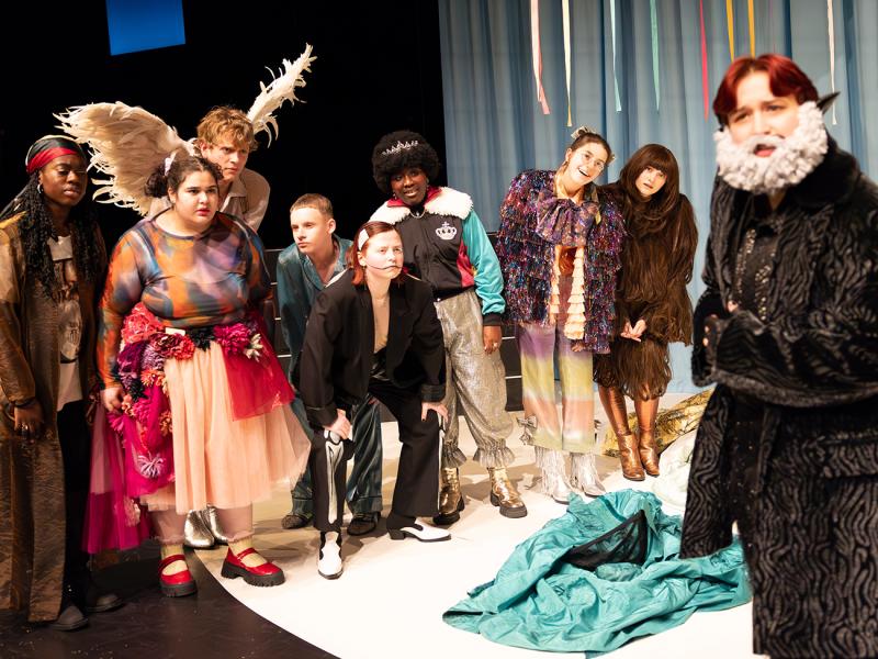 Im Spiegelsaal / Sinje Hasheider