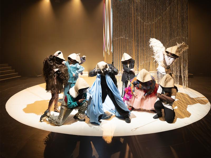 Im Spiegelsaal / Sinje Hasheider