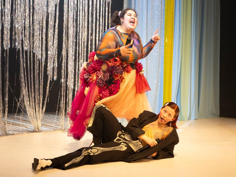 Im Spiegelsaal / Sinje Hasheider