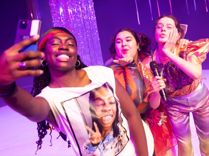 Im Spiegelsaal / Sinje Hasheider