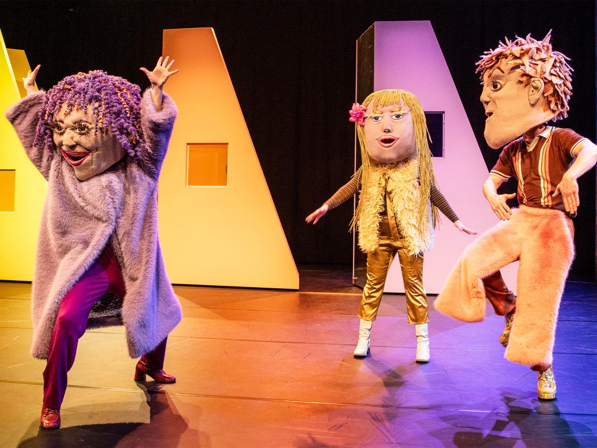 Die Schönen und das Biest / Kerstin Schomburg